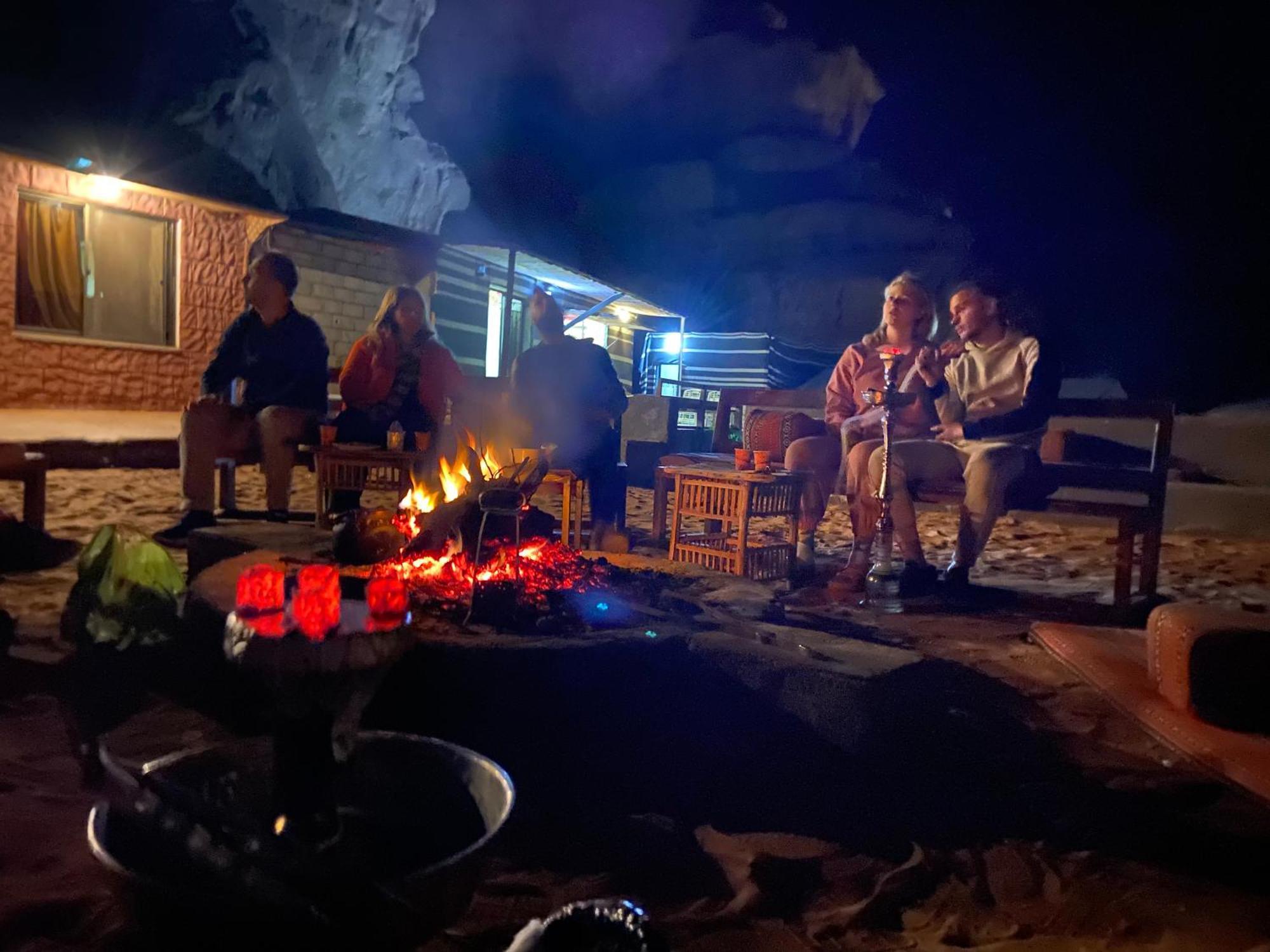 Faisal Wadi Rum Camp エクステリア 写真