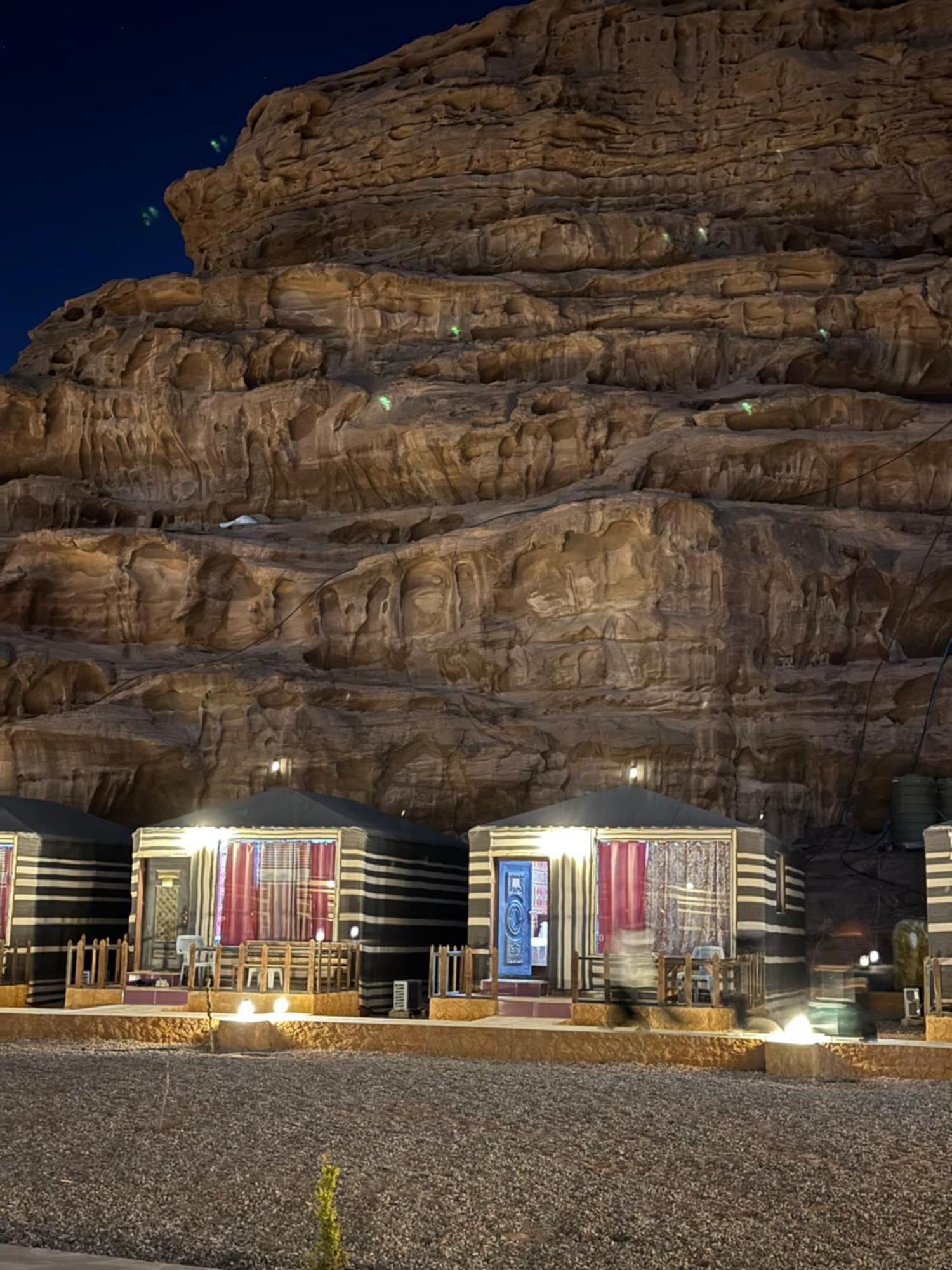 Faisal Wadi Rum Camp エクステリア 写真